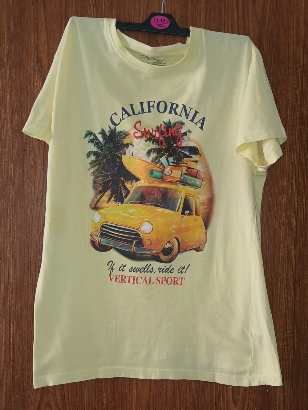 Vertical Sport Men's California Surf Graphic Tee in Light Yellow